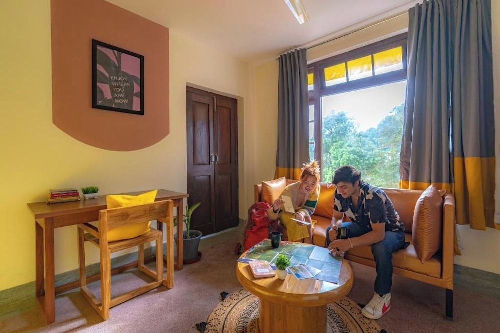 The Hosteller Mussoorie, Mall Road