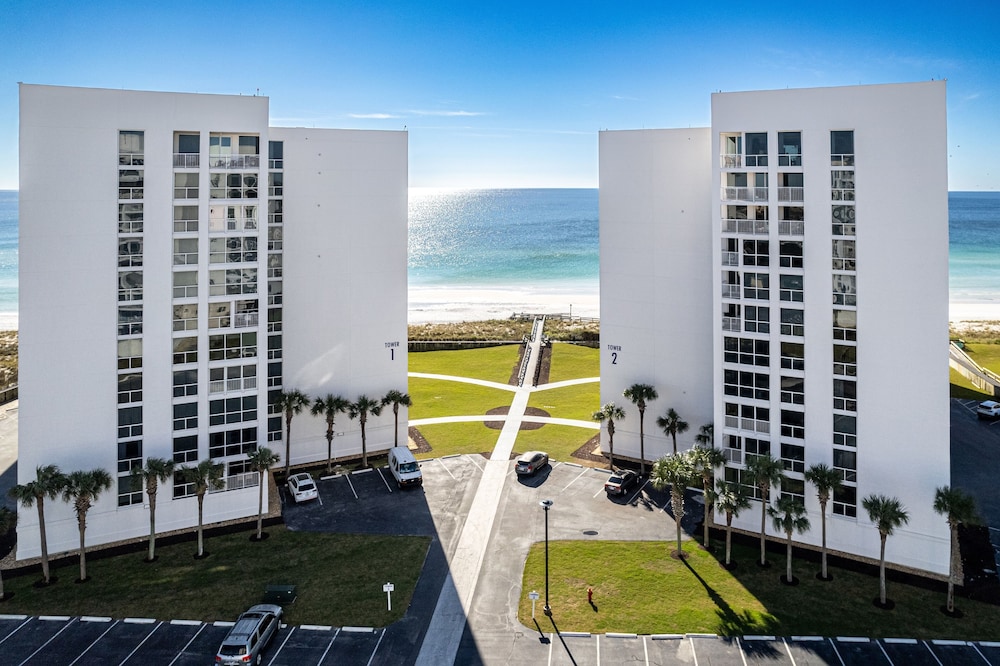 Shoreline Towers 2052 2 Bedroom Condo