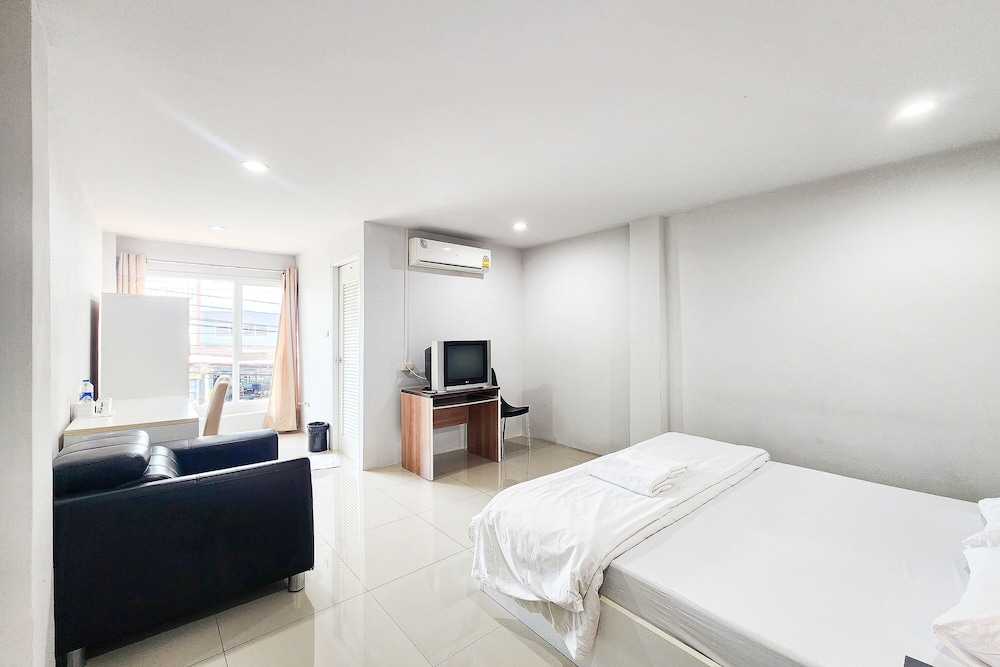 Freesia Guesthouse Suvarnabhumi