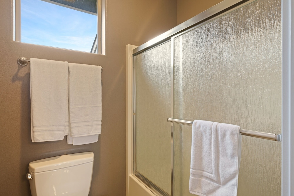 Brighter Days 3 Bedroom Townhouse