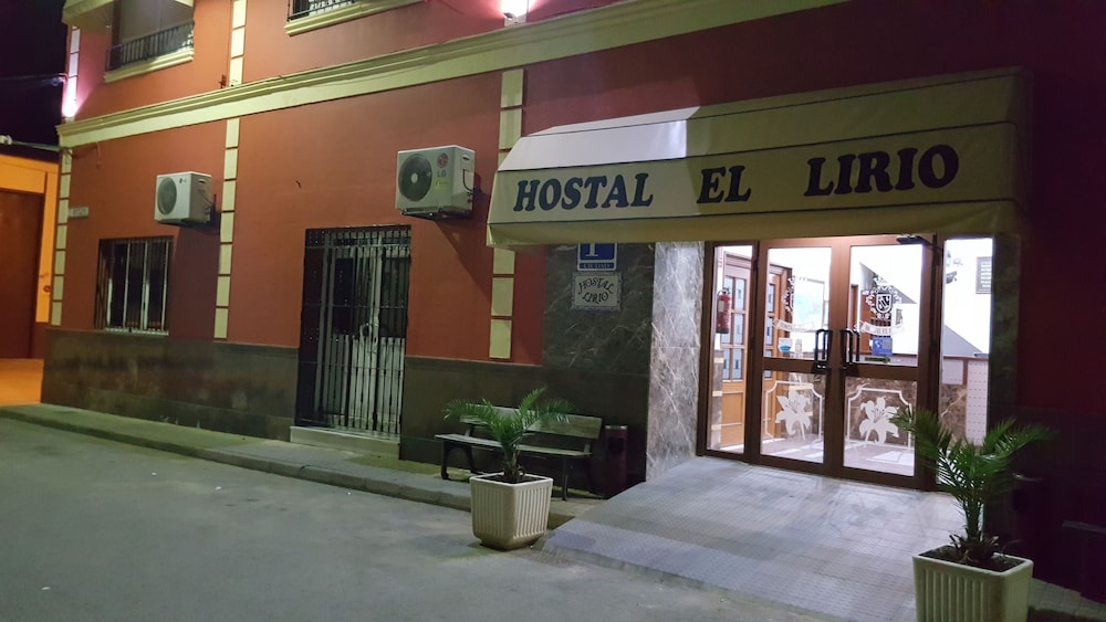 Hostal Restaurante el Lirio