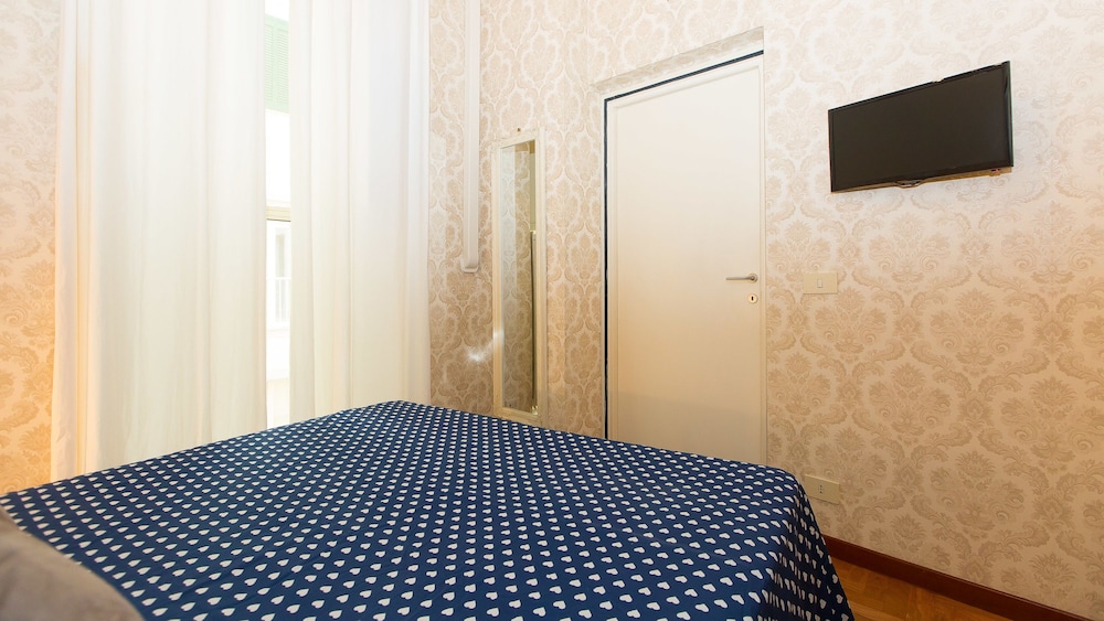 Rental In Rome Veneto Apartment