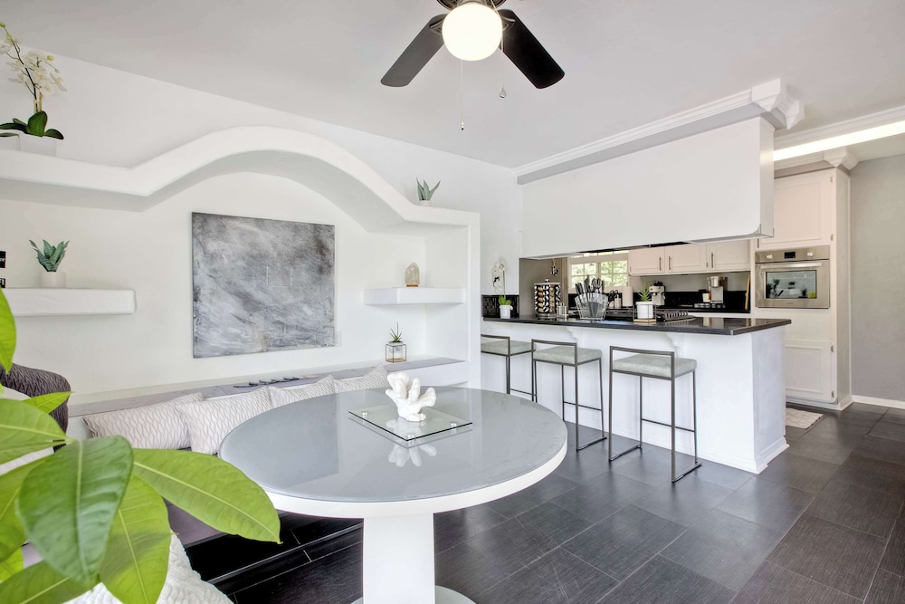 O-side Oasis - Luxury Stay for 7