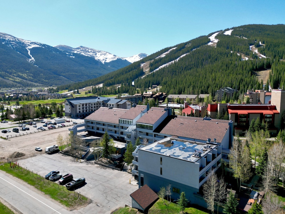 SkyRun Copper Mountain Resort Vacation Lodging
