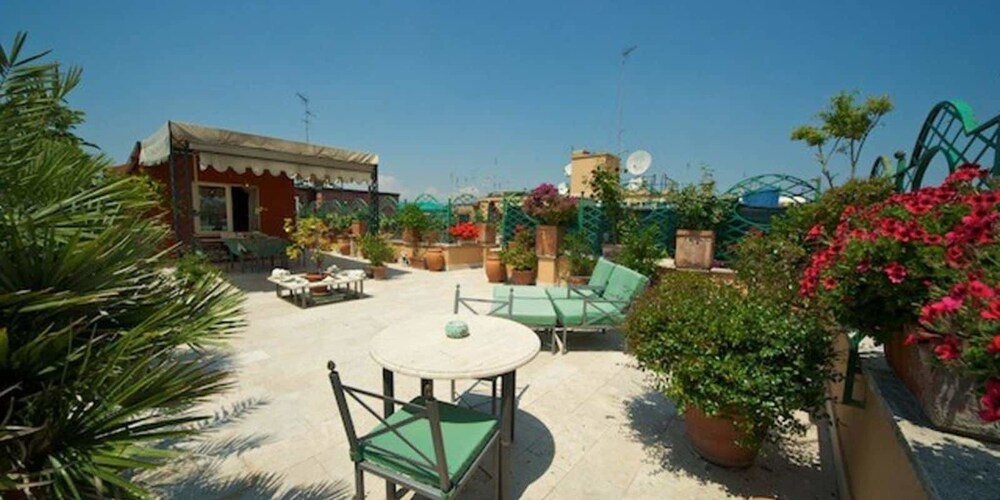 Exclusive Terrace Largo Argentina