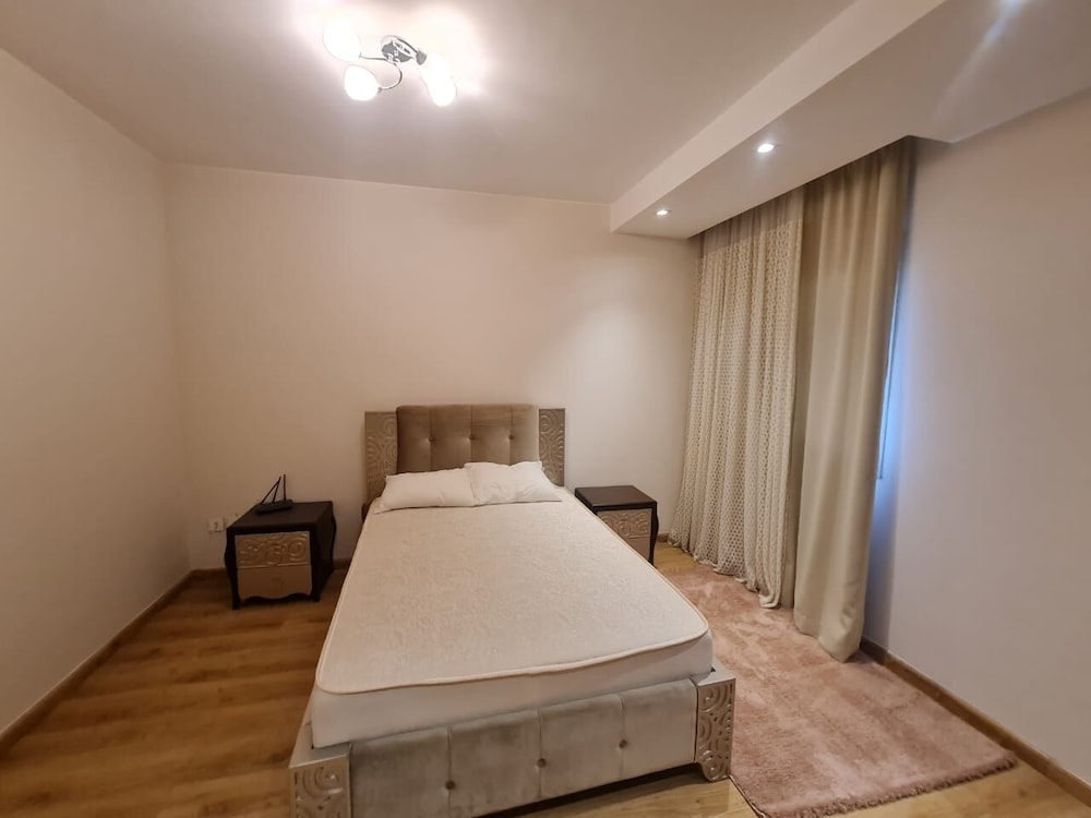Vesta - Luxury Apt - 4Br - Cfc III view 2