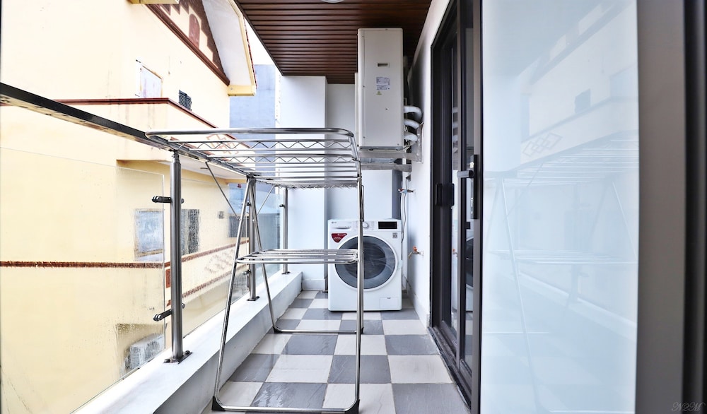 Xuan La Apartment