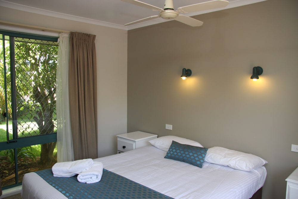 Aqua Villa Resort