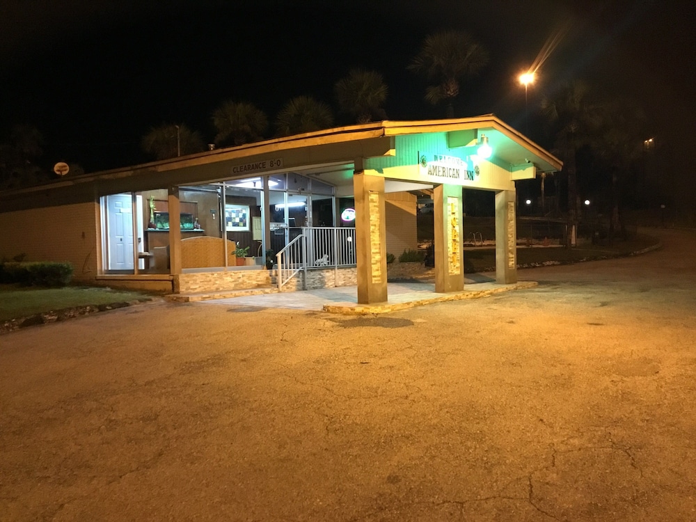 American Inn and Suites