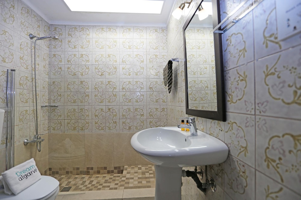 V 03 - Apartment 3 in Seacliff Albufeira