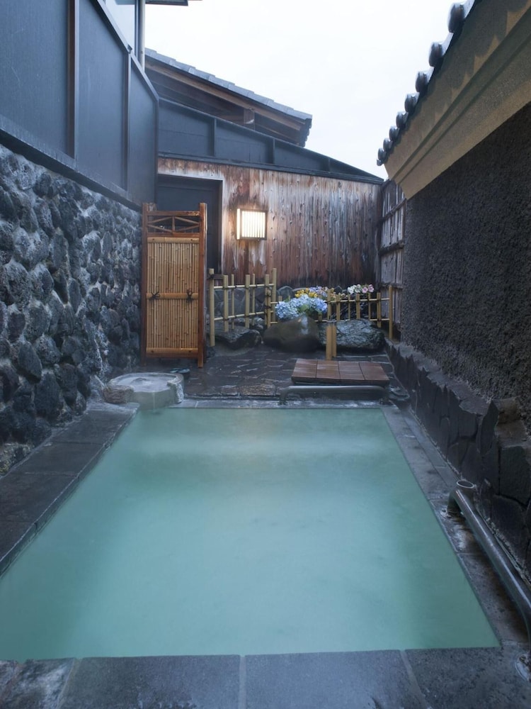 Kusatsu Onsen Kiyoshigekan