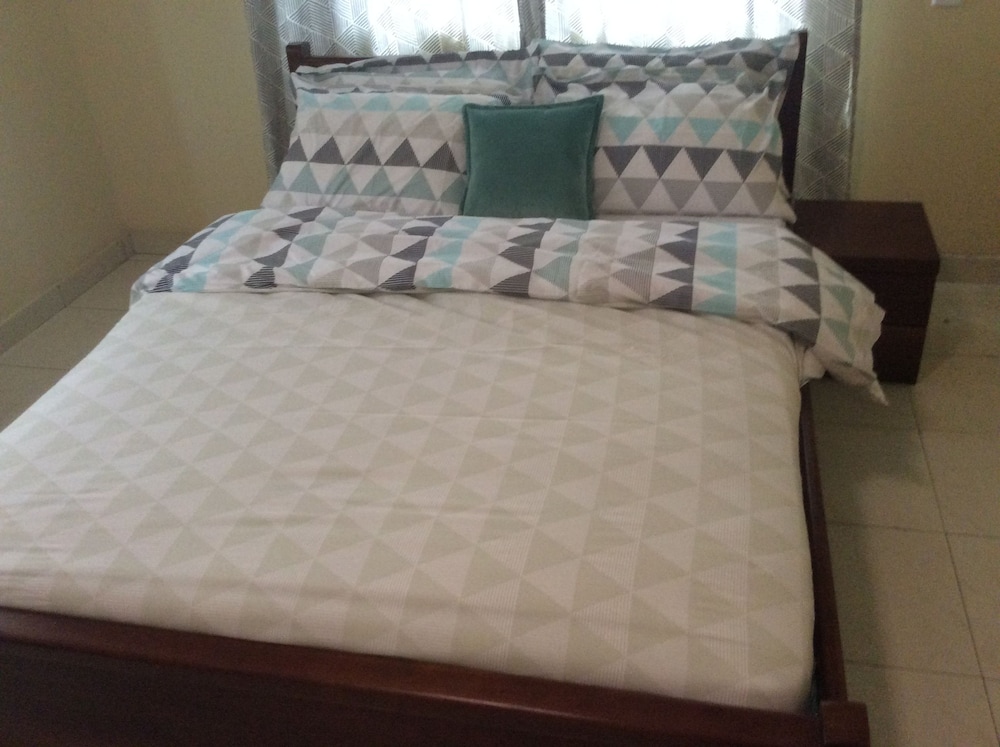 Evergreen Apartments