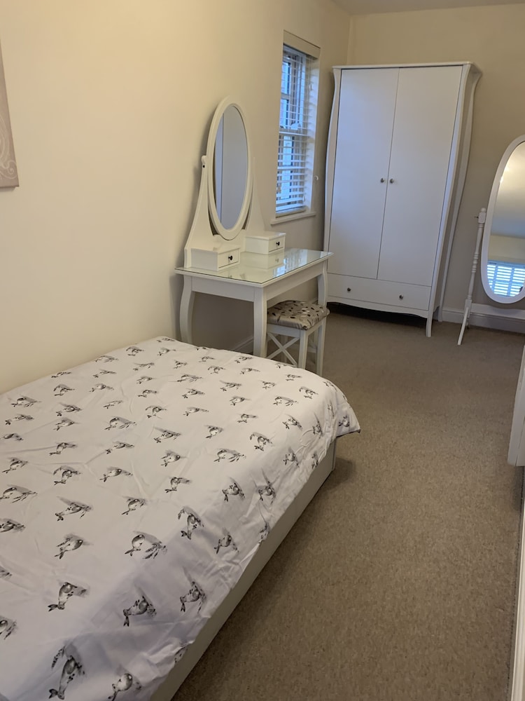 2-bed Duplex Sleeps 3 With Fireplace view 3