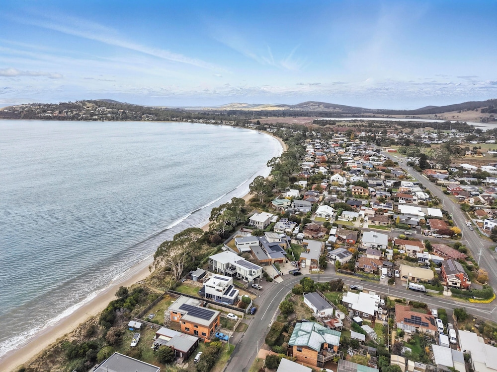 Beautiful Balook - 3 Bedroom Beach House