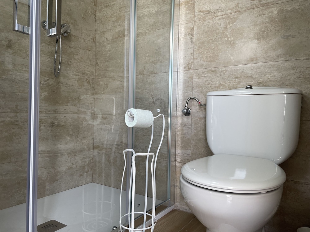 Casa Paquita con Piscina Privada en Maro By At Hom