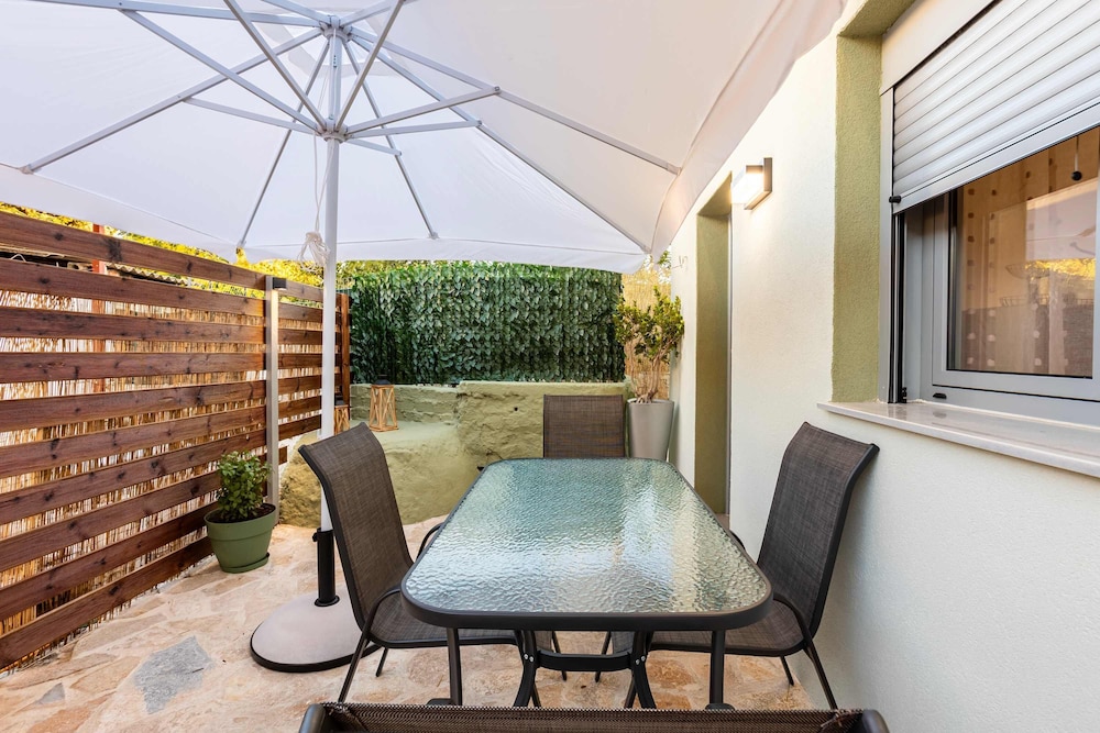 Filiatra Charming Urban Escapes Your Cozy Retreats