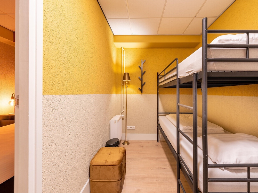 Luxury Apartment in Schin op Geul with Hot Tub & Sauna