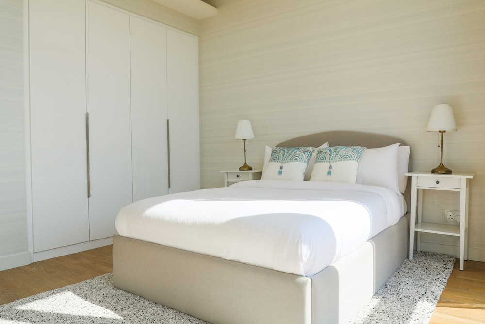 Nasma Luxury Stays - City Walk
