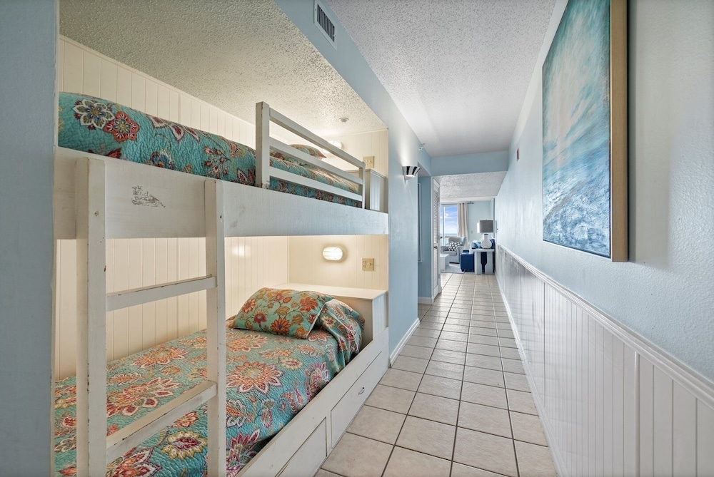 Pelican Beach 0103 1 Bedroom Condo by Pelican Beach Management view 5
