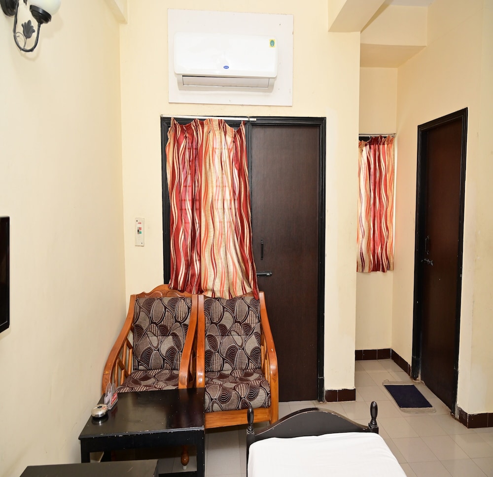 Hotel Dhayalan