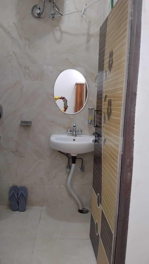 Hotel Devansh Inn