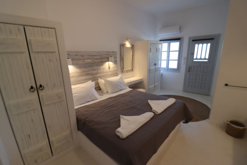 Flisvos Beach Apartments photo 4