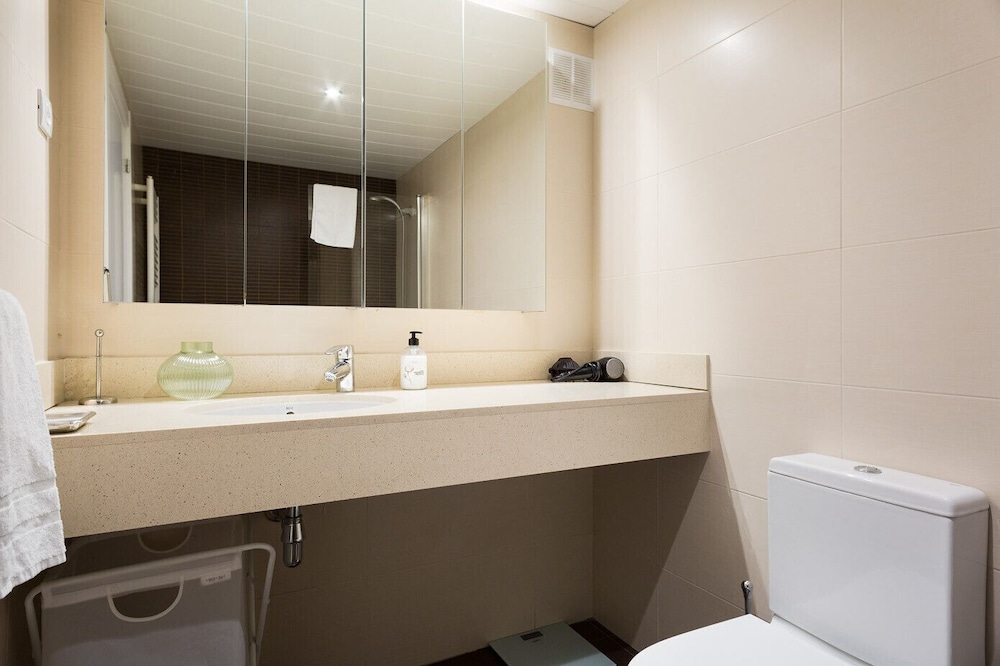 Les Corts Apartments By Olala Homes