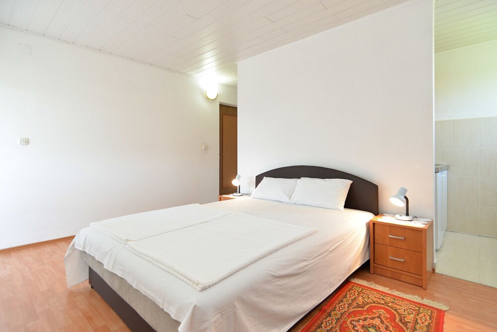 Apartment 1631 view 2