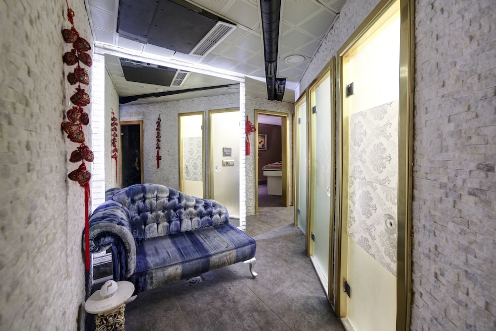 Beyaz Monarch Otel - Image 34