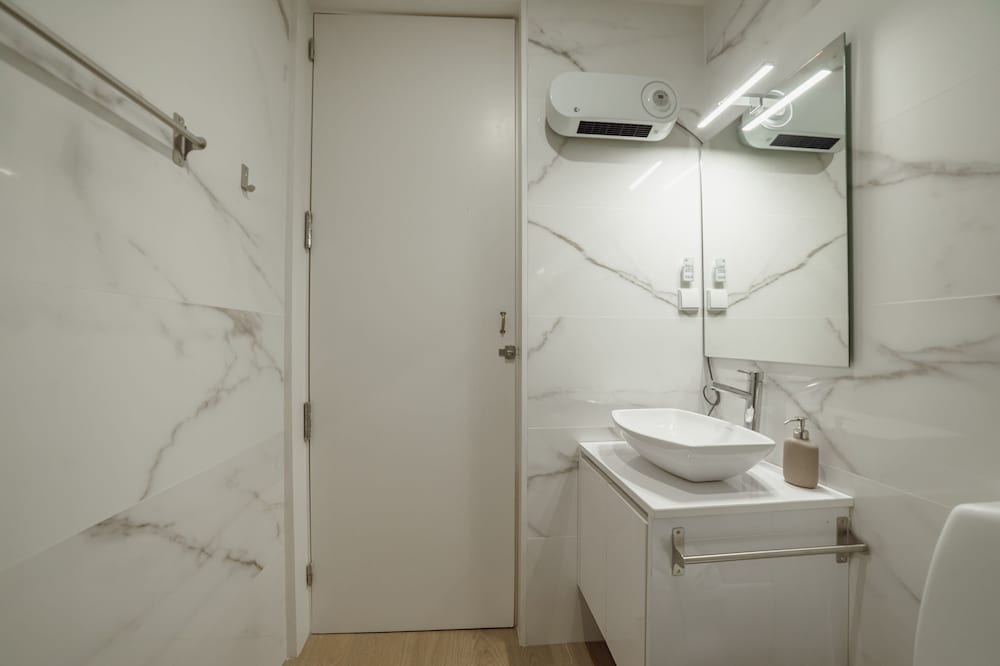 Carmo Residence Porto - SRA DO Carmo by Vacationy