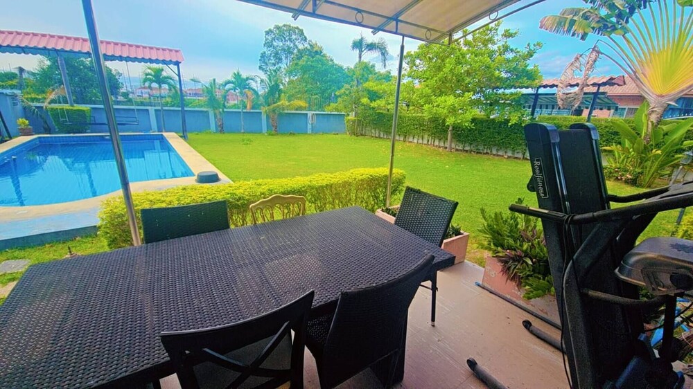 Pattaya Pool Villa 3 Bedrooms