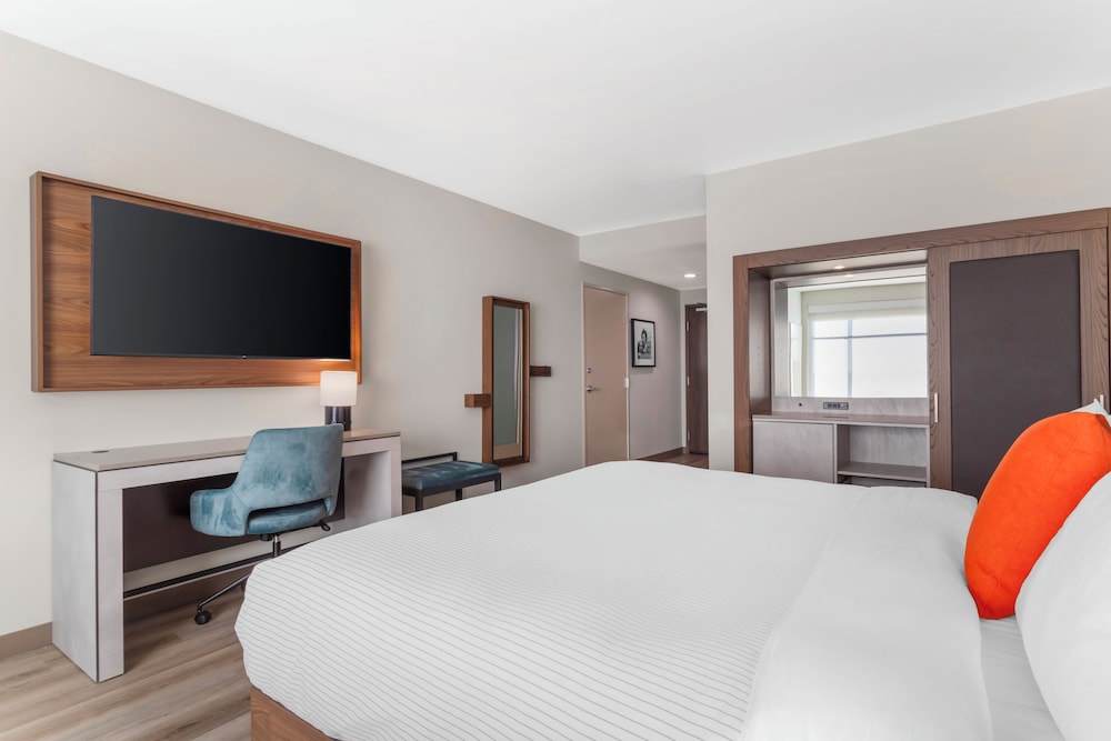 Cambria Hotel Northlake Conference Center - Roanoke