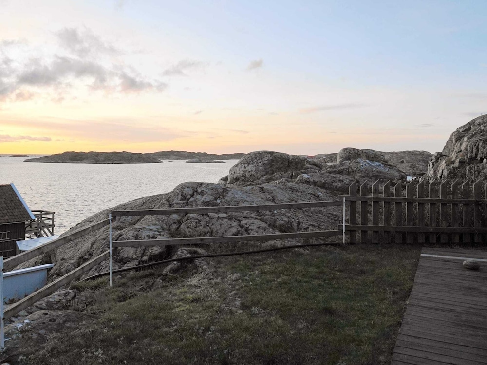 Panoramic Sea Views in Skarhamn-by Traum view 2