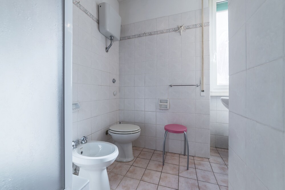 San Lorenzo Roomy Apartment