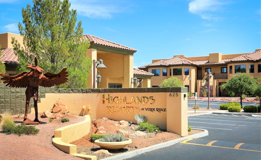Getaways at Highlands at Verde Ridge