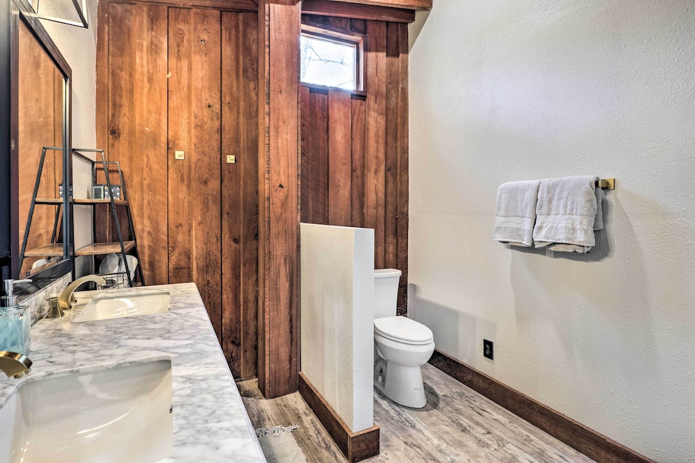 Renovated Fort White Retreat w/ River Access! - Property Image 3