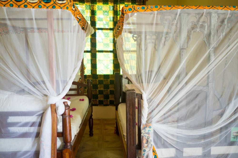 Mpole Bungalows view 3