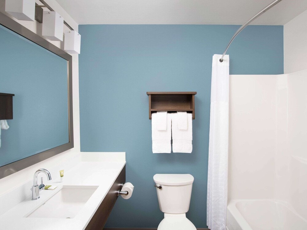 WoodSpring Suites Williston