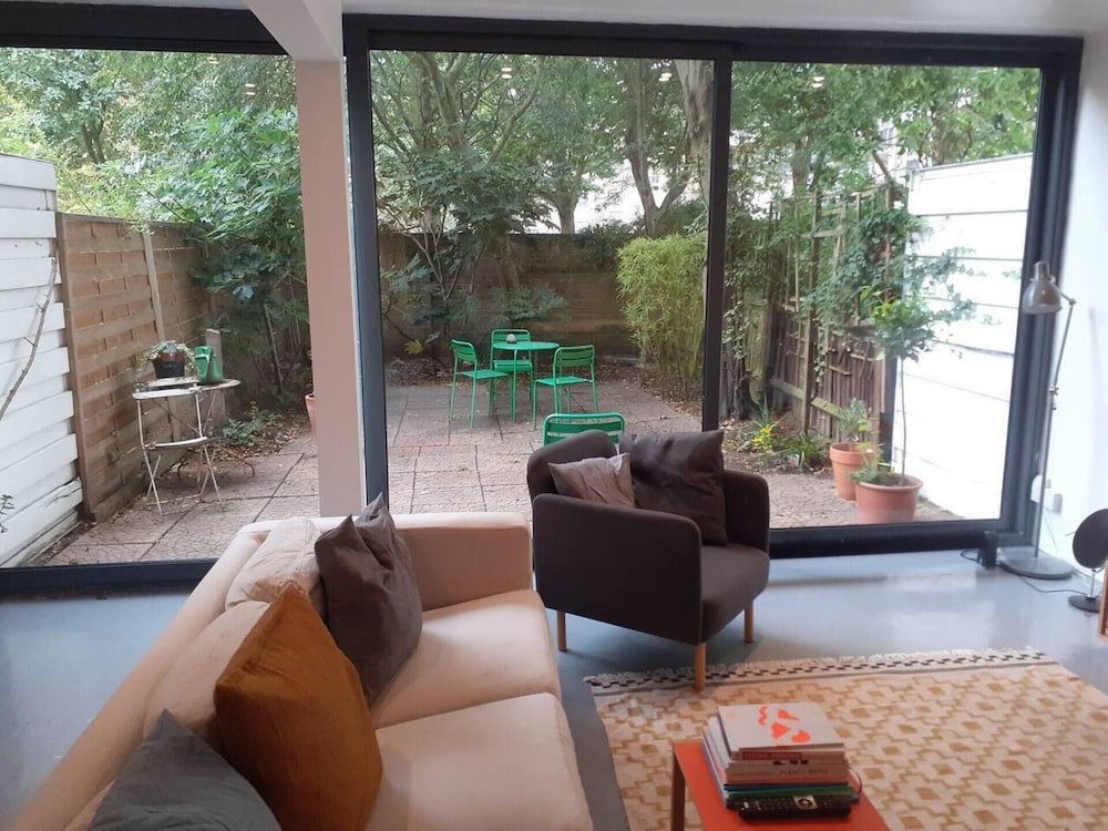 outdoor bbq area