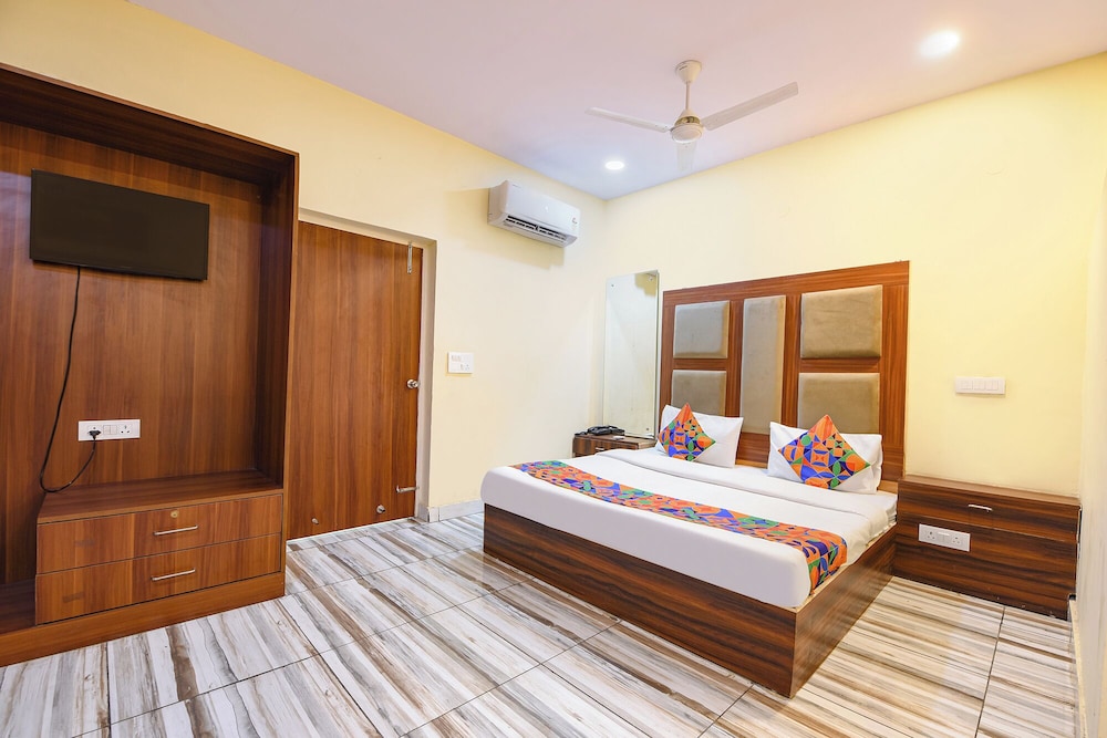 Fabhotel High View