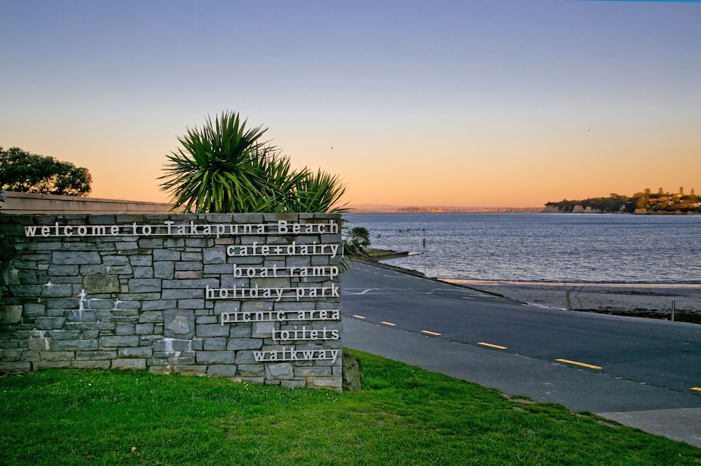 Auckland Hauraki Modern Guest House