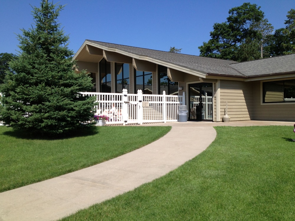 Kavanaugh's Sylvan Lake Resort