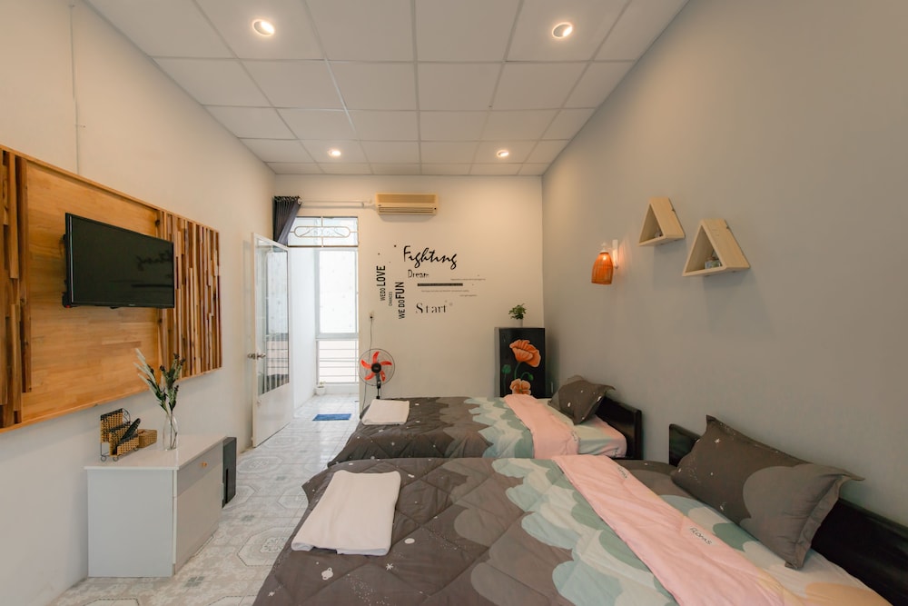 V3 Hostel