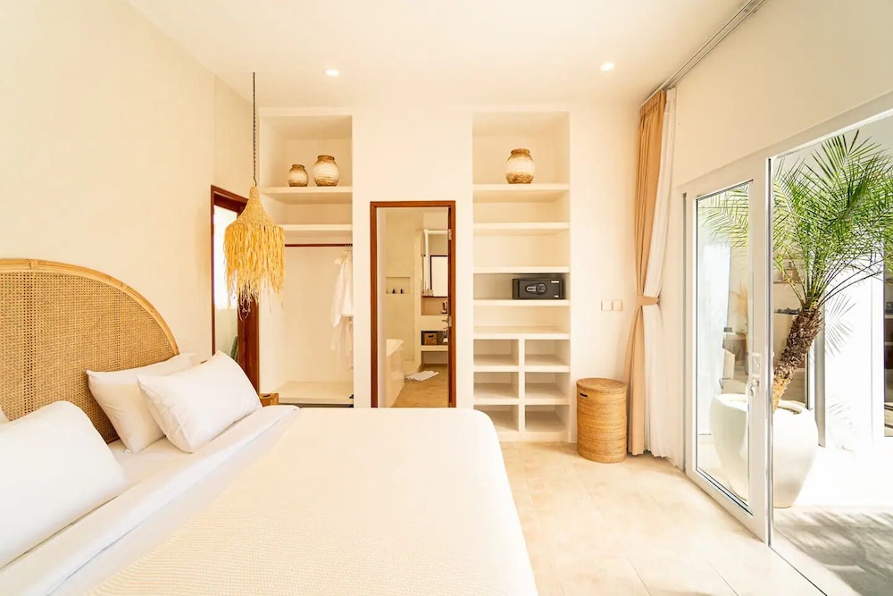 Kokomo Villas by Aayan