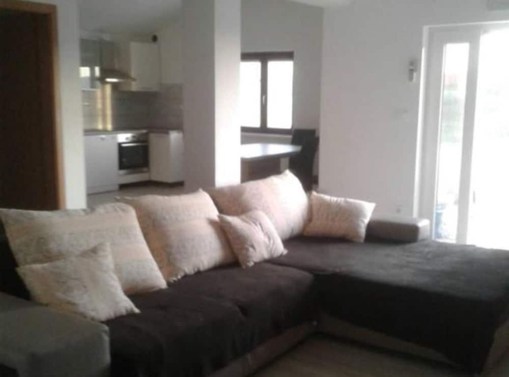Dalmatian Apartments Bilice