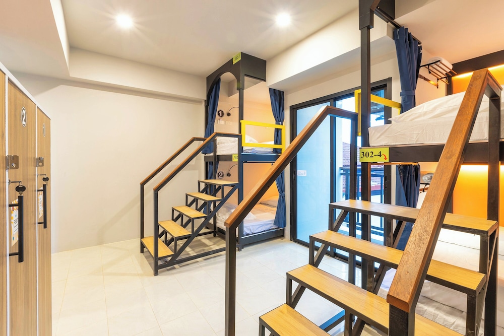 Mellow Poshtel - Kata Beach