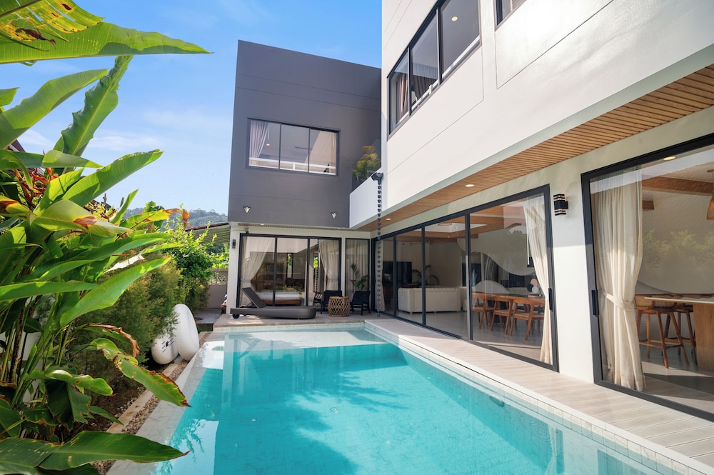 Family Oasis Pool & Beach Nearby V191