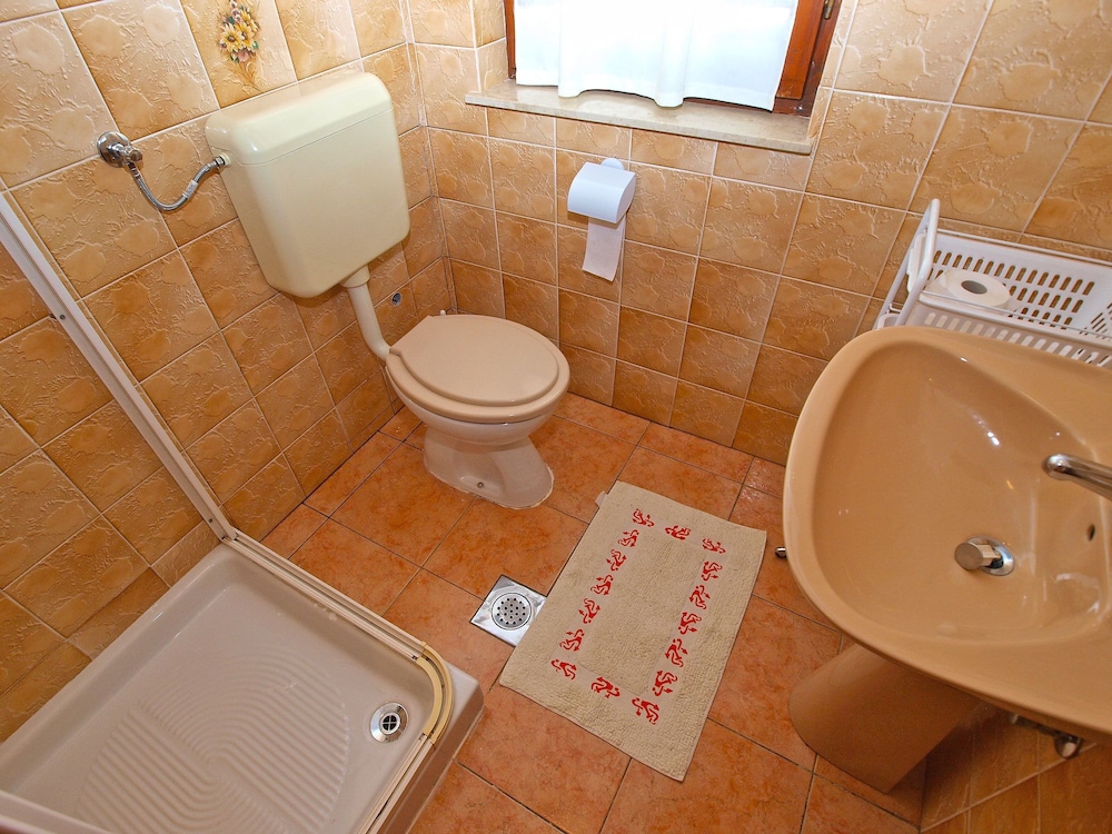 Photo 44