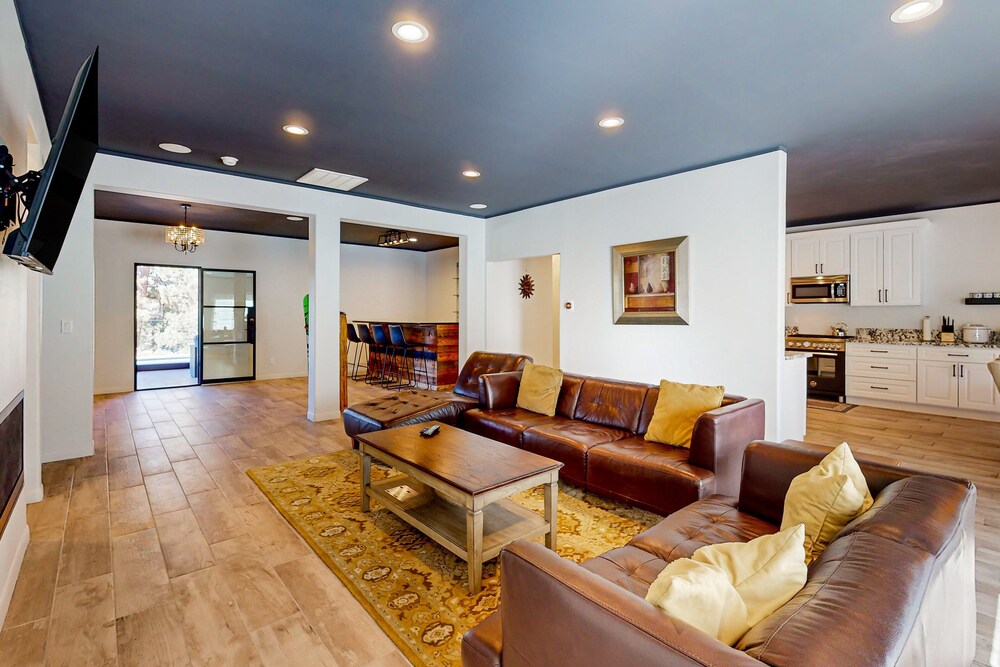 Hillside Hideaway #603