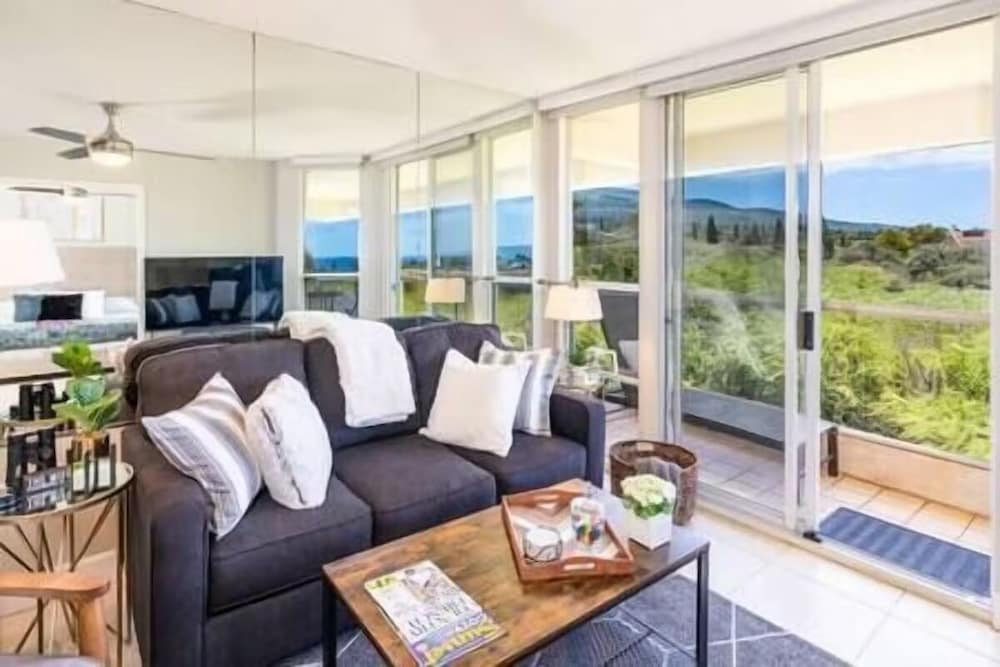 Signature Residences at Maui Banyan